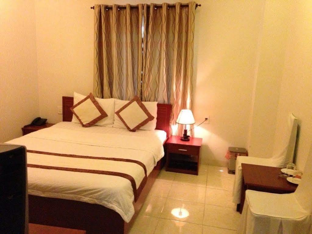 Bloom Hotel Da Nang Esterno foto